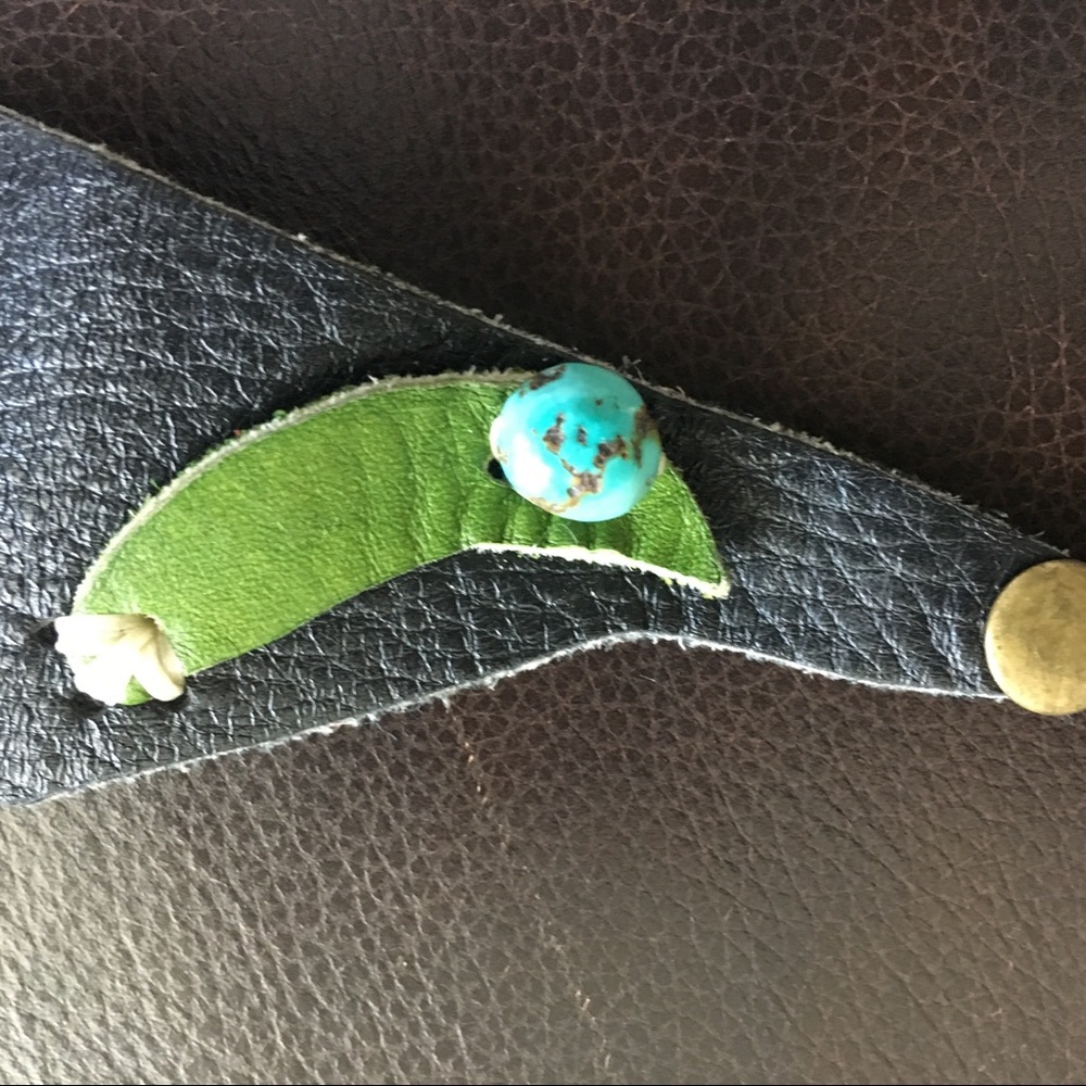 Black leather Turquoise cuff with w/ green accents - Picture 5 of 5